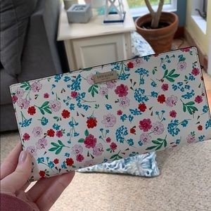Kate Spade Spring Wallet